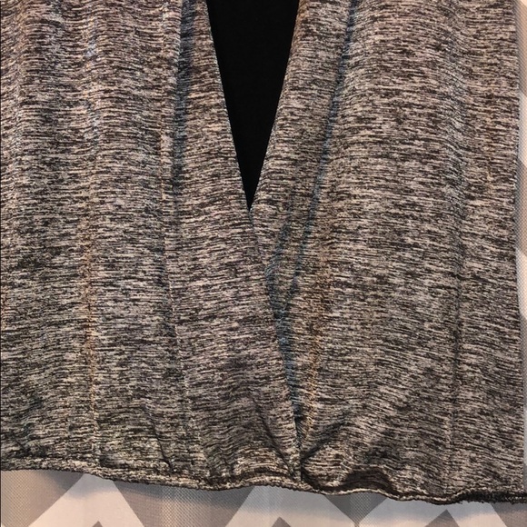 Top - Picture 4 of 6